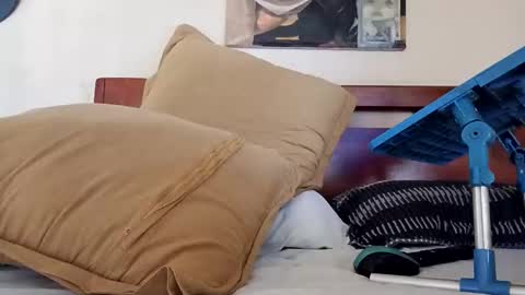 Snapshot of amaro57 chatting on September 18, 12:40 pm Amaro online show from September 18, 12:40 pm