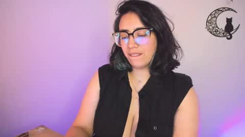 Snapshot of amaryllis_vizcaya chatting on January 11, 2:52 am Katt online show from January 11, 2:52 am