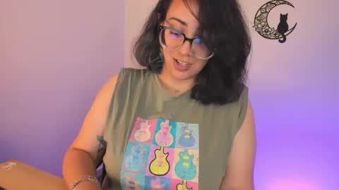 Snapshot of amaryllis_vizcaya chatting on January 21, 12:04 am Katt online show from January 21, 12:04 am