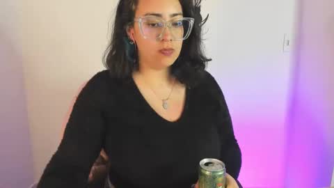 Snapshot of amaryllis_vizcaya chatting on March 8, 11:18 pm Katt online show from March 8, 11:18 pm