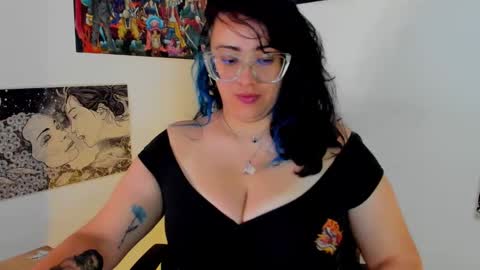 Snapshot of amaryllis_vizcaya chatting on September 16, 10:11 pm Katt online show from September 16, 10:11 pm