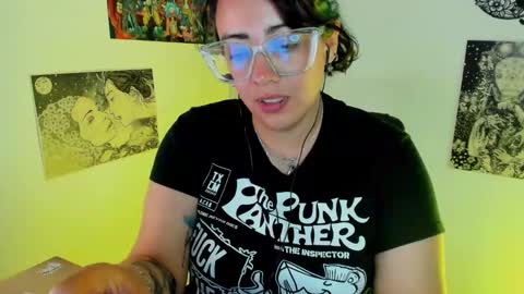 Snapshot of amaryllis_vizcaya chatting on September 20, 10:33 pm Katt online show from September 20, 10:33 pm