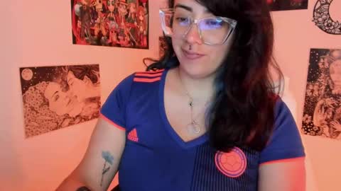 Snapshot of amaryllis_vizcaya chatting on October 13, 10:54 pm Katt online show from October 13, 10:54 pm