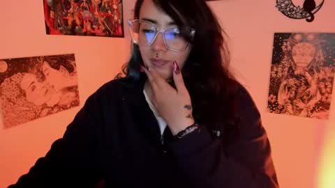 Snapshot of amaryllis_vizcaya chatting on October 26, 10:15 pm Katt online show from October 26, 10:15 pm