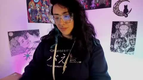 Snapshot of amaryllis_vizcaya chatting on November 16, 2:28 am Katt online show from November 16, 2:28 am