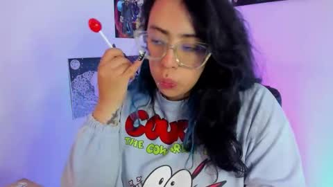 Snapshot of amaryllis_vizcaya chatting on November 30, 9:52 pm Katt online show from November 30, 9:52 pm