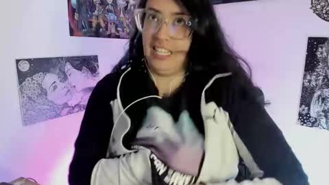 Snapshot of amaryllis_vizcaya chatting on December 1, 10:15 pm Katt online show from December 1, 10:15 pm