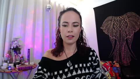 Snapshot of amatista_riveera chatting on December 15, 8:04 pm Amatista Next stream 9 DEC 1 PM COLOMBIAN TIME miss u and love u online show from December 15, 8:04 pm