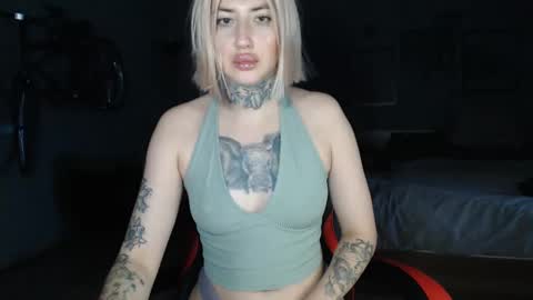 Snapshot of amayamalina chatting on December 9, 12:08 pm Malina online show from December 9, 12:08 pm