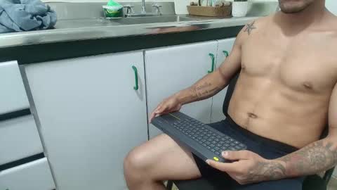 Sebas online show from November 14, 3:11 pm