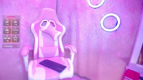 ambar_walker_ online show from February 23, 7:44 pm