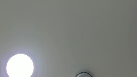 ambarevans_ online show from September 22, 11:23 am