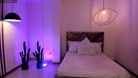 Ambar  online show from January 8, 12:07 pm