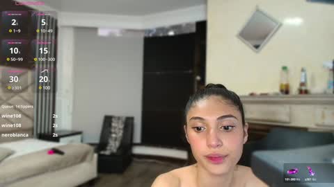 Snapshot of ambaross chatting on December 11, 10:27 pm Ambar Ross online show from December 11, 10:27 pm