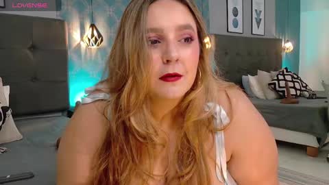 Snapshot of ambarroberts chatting on January 30, 1:10 pm Ambar online show from January 30, 1:10 pm