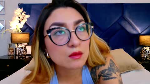 Snapshot of ambarsantany chatting on November 13, 11:47 pm AmbarSantany online show from November 13, 11:47 pm