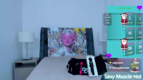 Snapshot of amber_adams_ chatting on December 22, 4:38 pm Amber online show from December 22, 4:38 pm