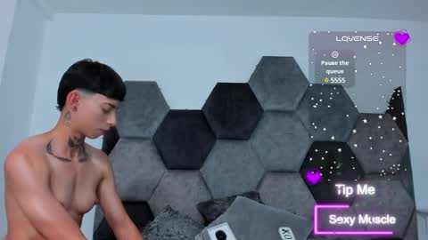 Snapshot of amber_adams_ chatting on February 23, 4:46 pm Amber online show from February 23, 4:46 pm