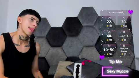 Snapshot of amber_adams_ chatting on March 3, 2:04 pm Amber online show from March 3, 2:04 pm