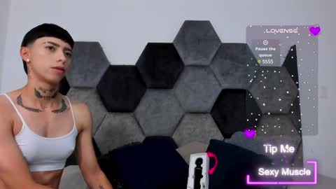 Snapshot of amber_adams_ chatting on March 6, 1:24 pm Amber online show from March 6, 1:24 pm