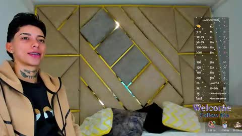 Snapshot of amber_adams_ chatting on November 13, 1:32 pm Amber online show from November 13, 1:32 pm