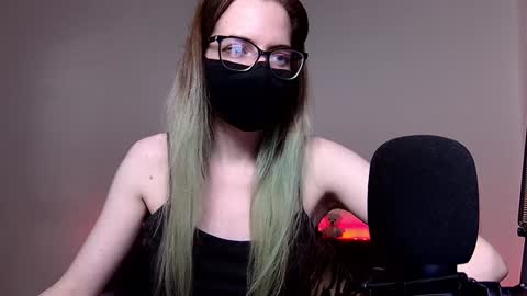 Amber non-nude model online show from December 2, 10:45 pm