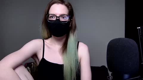 Amber non-nude model online show from December 10, 12:50 am