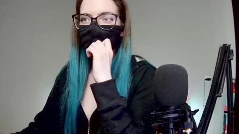 Amber non-nude model online show from December 30, 4:09 am