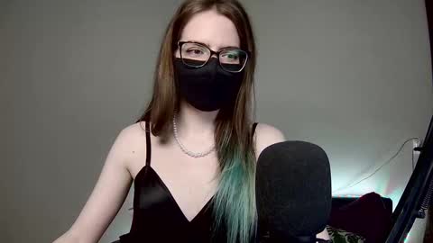 Amber non-nude model online show from October 6, 11:13 pm