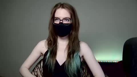 Amber non-nude model online show from November 2, 1:30 am