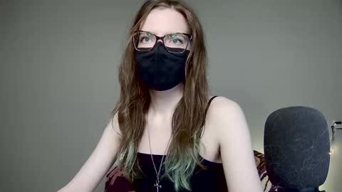 Snapshot of amber_candyfloss chatting on December 3, 3:14 am Amber non-nude model online show from December 3, 3:14 am