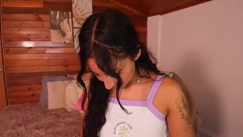 Snapshot of amber_curly chatting on November 5, 7:47 pm amber_curly online show from November 5, 7:47 pm