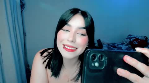 Snapshot of amber_landy1 chatting on December 7, 1:03 am amber online show from December 7, 1:03 am