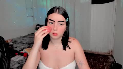 Snapshot of amber_landy1 chatting on February 8, 9:36 pm amber online show from February 8, 9:36 pm