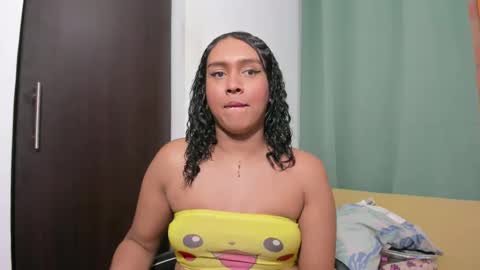 Snapshot of amber_lee20 chatting on December 18, 1:59 am LUISA online show from December 18, 1:59 am