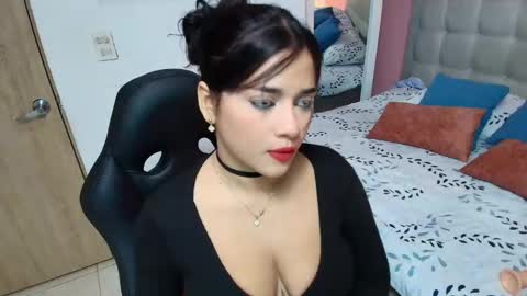 Snapshot of amber_rivas19_ chatting on October 16, 3:07 am amber_rivas19_ online show from October 16, 3:07 am