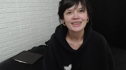 Snapshot of amber_rouss chatting on February 21, 6:29 am ROUSS online show from February 21, 6:29 am