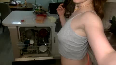 Snapshot of amberbunny1 chatting on September 19, 7:21 am Amber 3 online show from September 19, 7:21 am