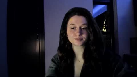 Snapshot of amberkinsley chatting on December 15, 7:46 am amberkinsley online show from December 15, 7:46 am