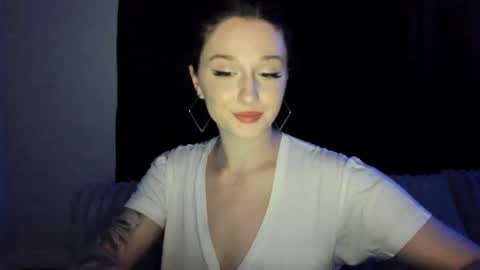 Snapshot of amberkinsley chatting on October 1, 7:03 am amberkinsley online show from October 1, 7:03 am