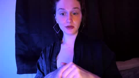 Snapshot of amberkinsley chatting on October 5, 2:54 am amberkinsley online show from October 5, 2:54 am