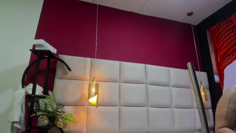 Amber .. online show from April 9, 6:46 pm