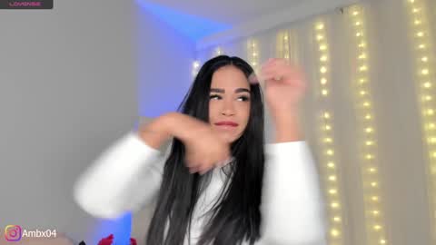 Amber online show from January 3, 1:03 pm