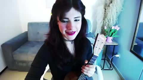 Snapshot of amberpixie_ chatting on May 15, 2:29 am Amber online show from May 15, 2:29 am