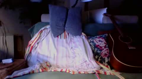 Snapshot of amberr11 chatting on September 10, 10:54 pm Amberr11 online show from September 10, 10:54 pm