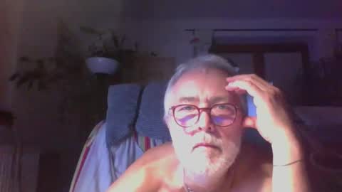 Snapshot of amberr11 chatting on September 17, 10:44 pm Amberr11 online show from September 17, 10:44 pm