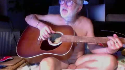 Snapshot of amberr11 chatting on September 30, 10:37 pm Amberr11 online show from September 30, 10:37 pm