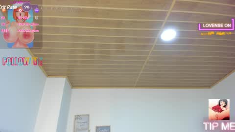 Snapshot of amberr_thompson chatting on December 29, 10:12 am amberr_thompson online show from December 29, 10:12 am