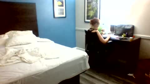 ambionce online show from April 20, 7:26 pm