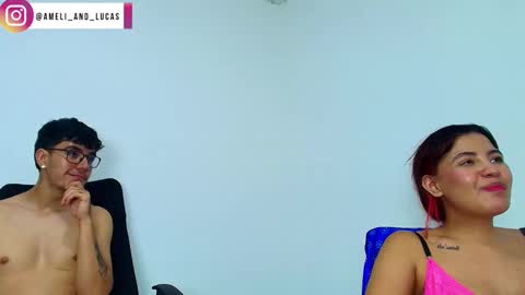 Snapshot of ameli_and_lucas chatting on December 2, 6:20 am Amelia Lucas online show from December 2, 6:20 am